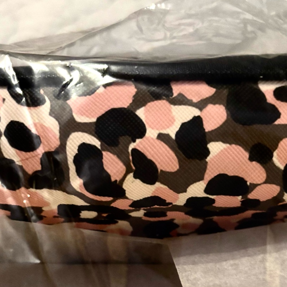 NWT Trina Turk Tote - Picture 12 of 12